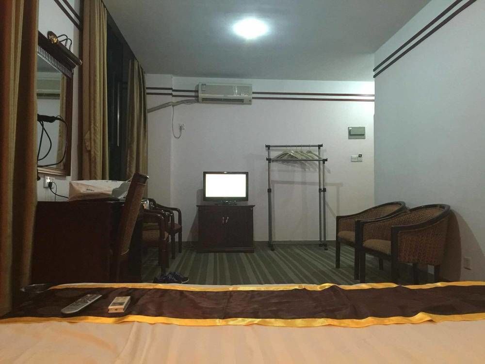 Shenzhen Civil Aviation Hotel Esterno foto