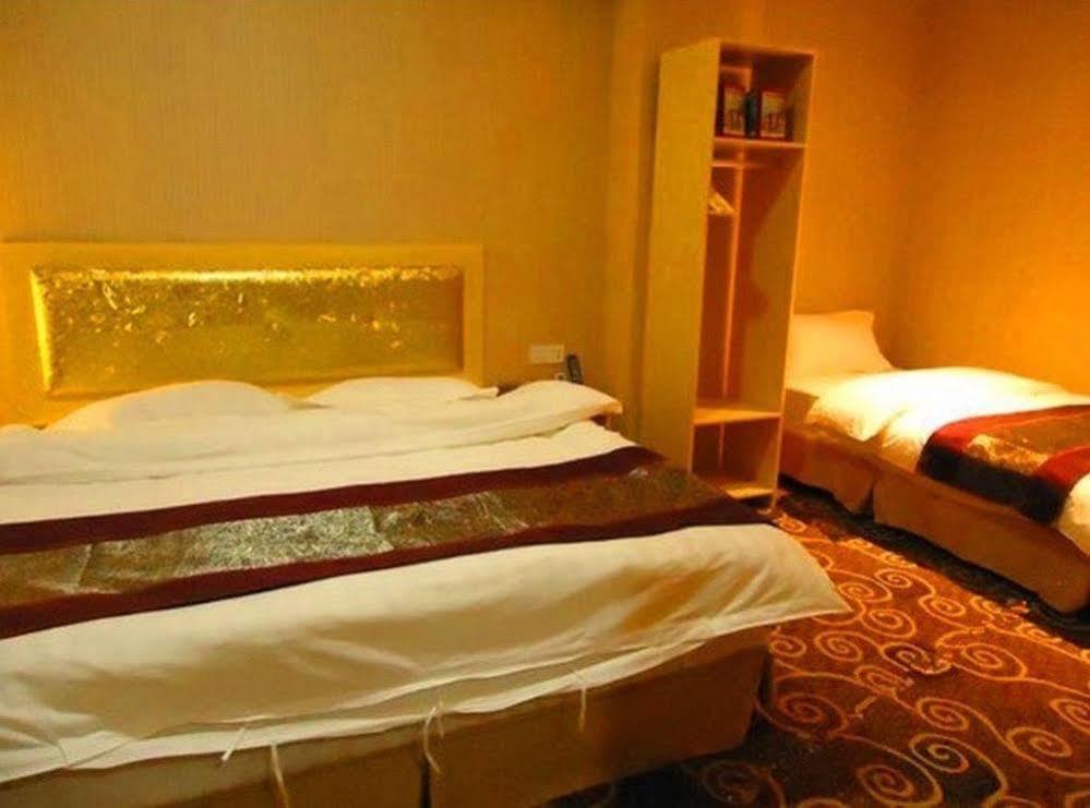Shenzhen Civil Aviation Hotel Esterno foto