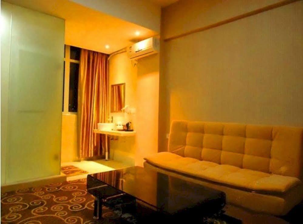 Shenzhen Civil Aviation Hotel Esterno foto