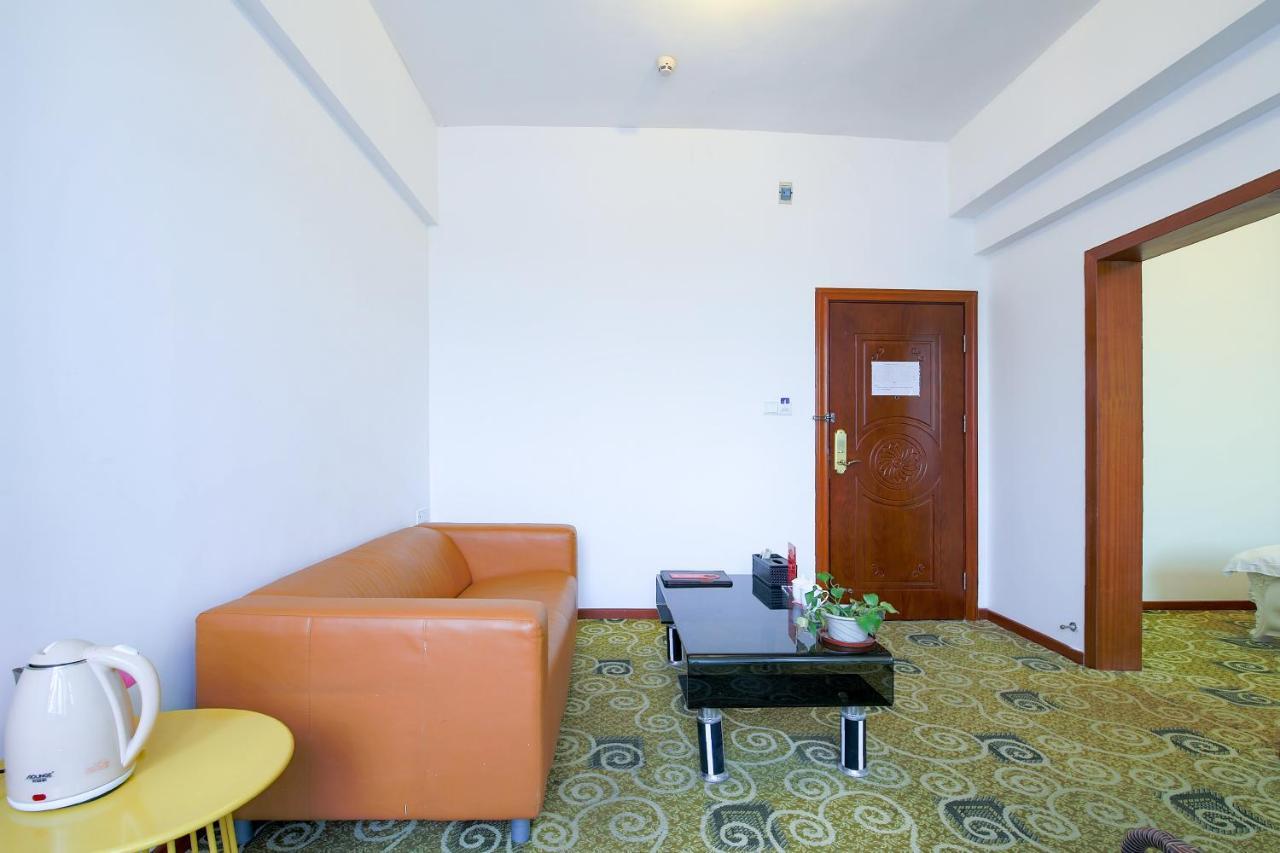 Shenzhen Civil Aviation Hotel Esterno foto